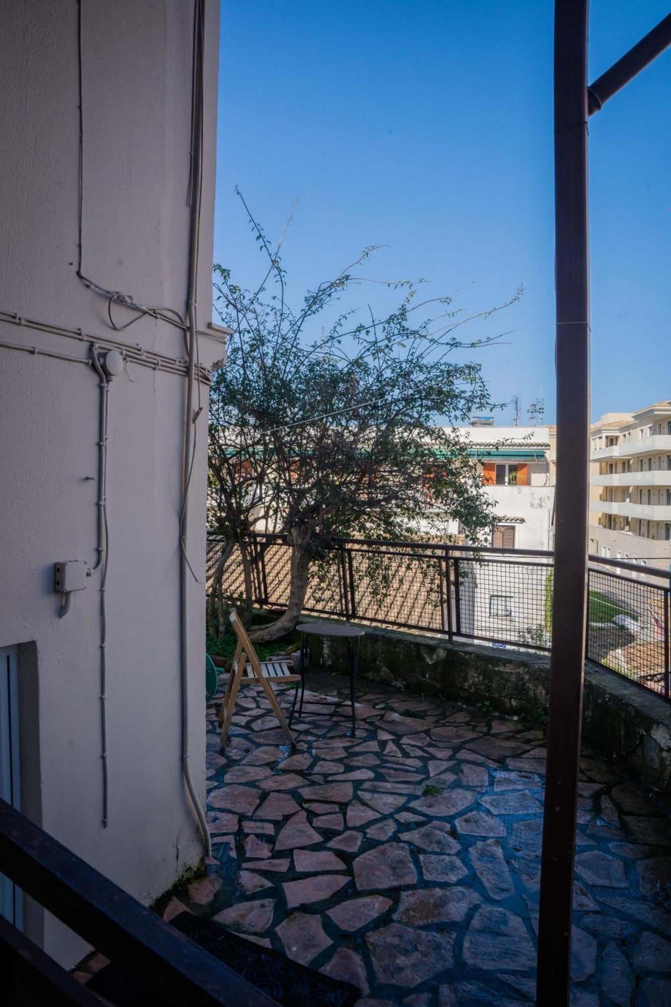 Apartamento Oliana'S Luxury House Mantouki Exterior foto